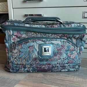 Floral Tapestry Travel Bag